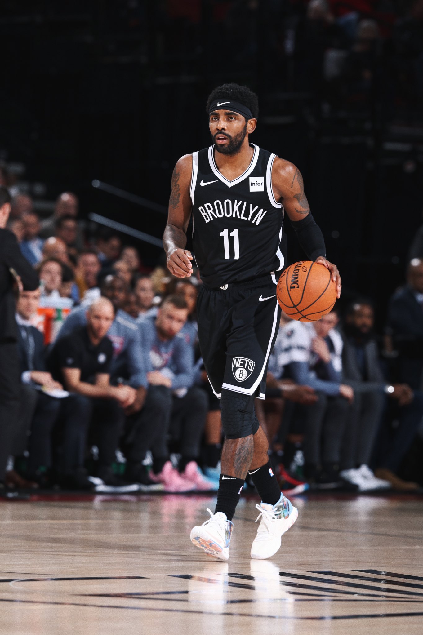 3分6篮板 3分6篮板